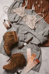 Looks modernos sem comprar roupas novas: transforme seu guarda-roupa em 2026